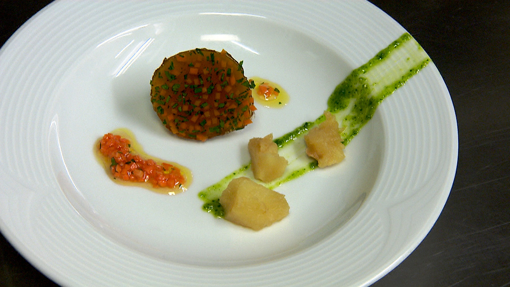 Petersilien- wurzel-Mousse - Die Kochprofis - Einsatz am Herd - RTLZWEI Petersilien- wurzel-Mousse - Die Kochprofis - Einsatz am Herd - RTLZWEI