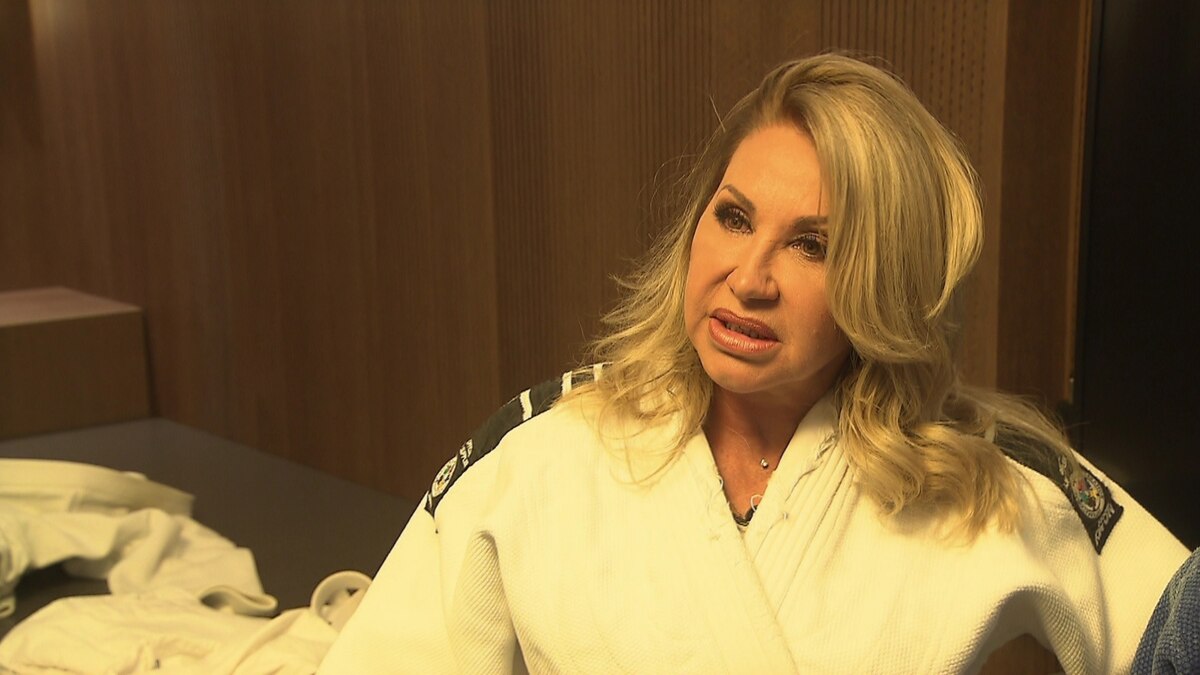 Kampfsport-Kanone Carmen! (Video) - Die Geissens - Eine schrecklich  glamouröse Familie - RTLZWEI