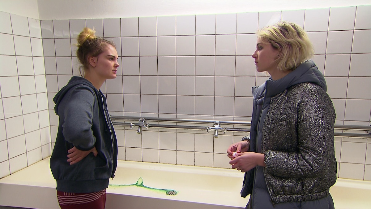 Lynn wird selbst zum Mobbing-Opfer (Video) - Berlin - Tag & Nacht - RTLZWEI
