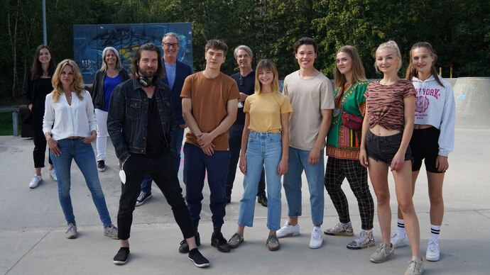 Christian Klandt mit Cast und Team.jpg
