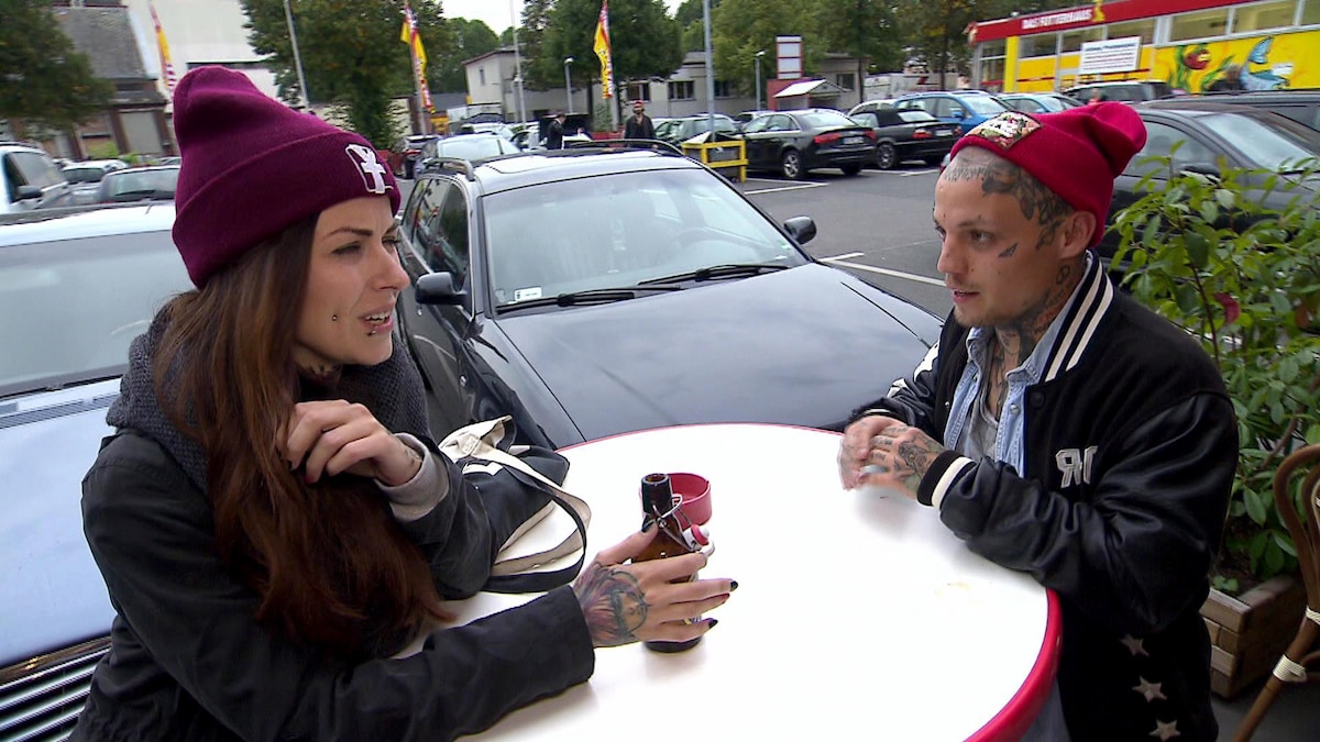Caro, die AutoDiebin! (Video) Berlin Tag & Nacht RTLZWEI