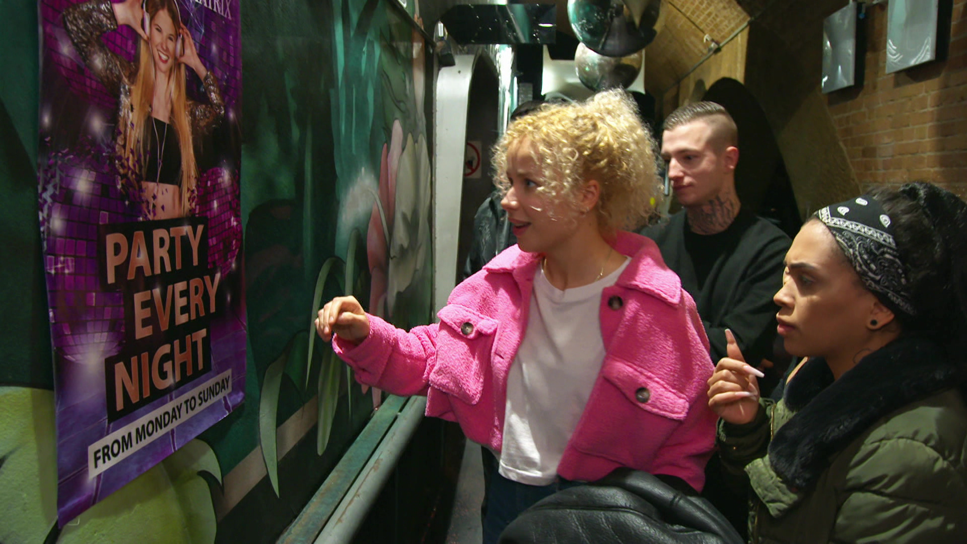 Vanessa ist nicht auf den Matrix-Flyern