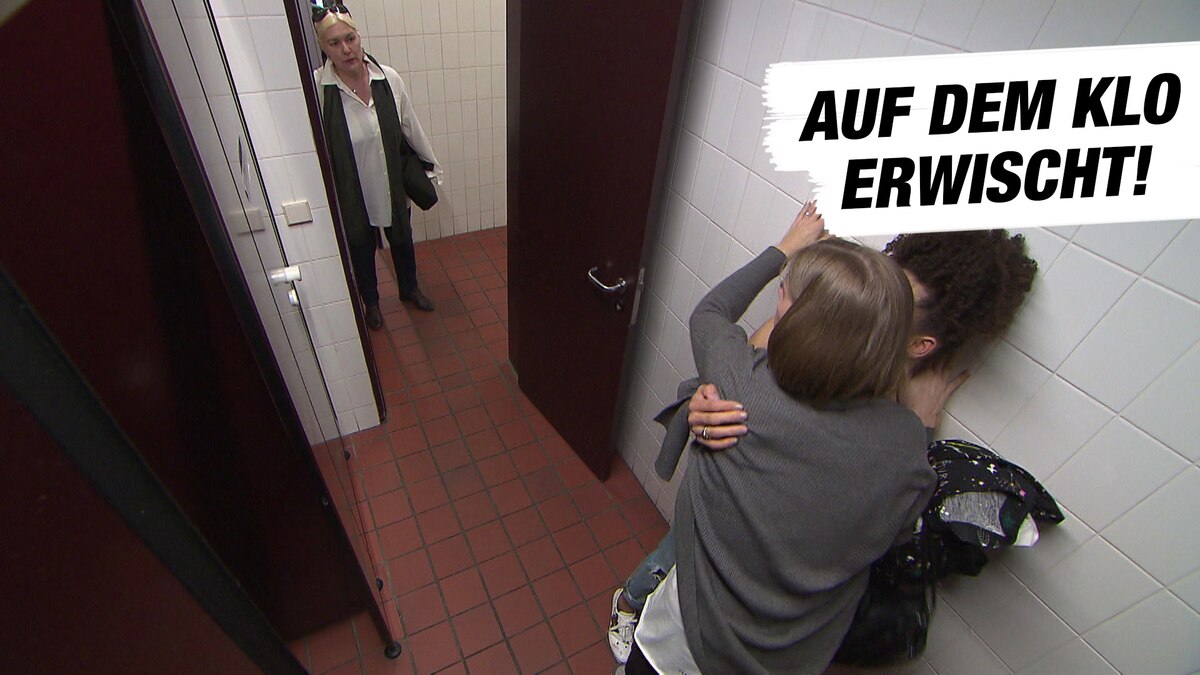 Bestof Folge 1706 Auf dem Schulklo erwischt! (Video) Berlin Tag & Nacht RTLZWEI