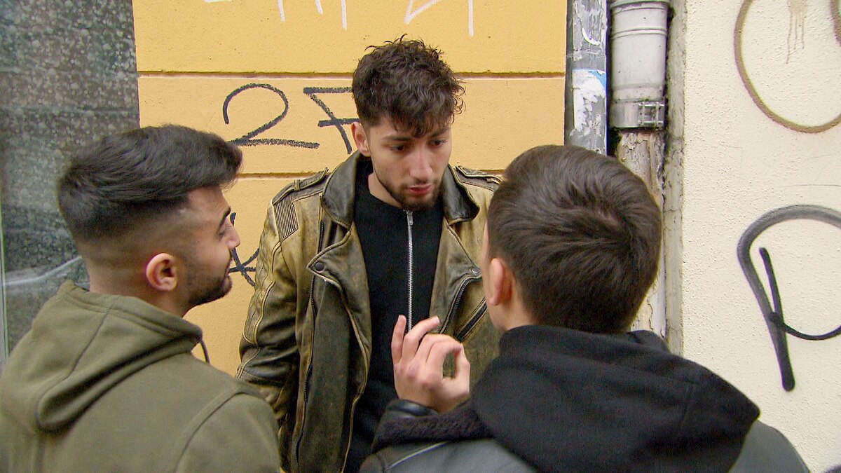 Das Haar in der Suppe - Berlin - Tag & Nacht - RTLZWEI