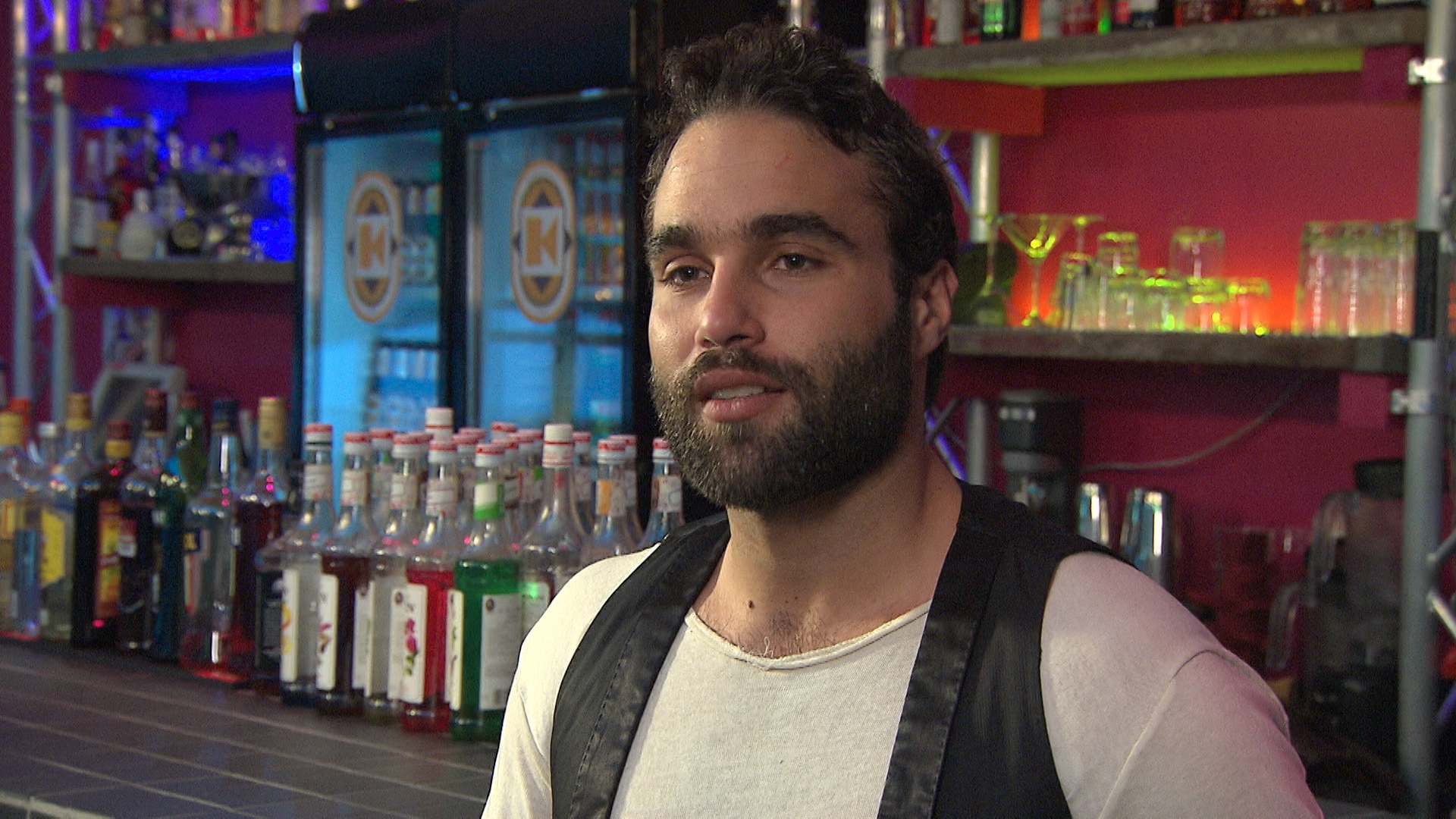 Comeback in der Kunstbar: Diego im Interview (Video) - Köln 50667 ...