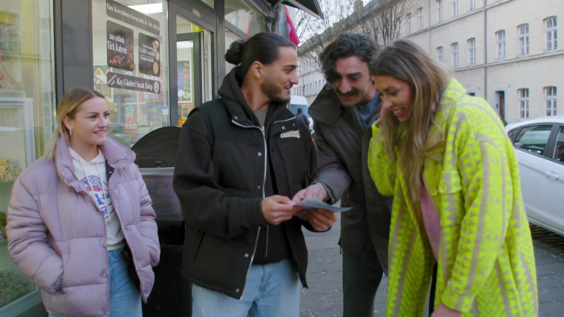 Wie Weit Im Voraus Wird Köln 50667 Gedreht Überraschung für Kenan und Nina (Video) - Köln 50667 - RTLZWEI
