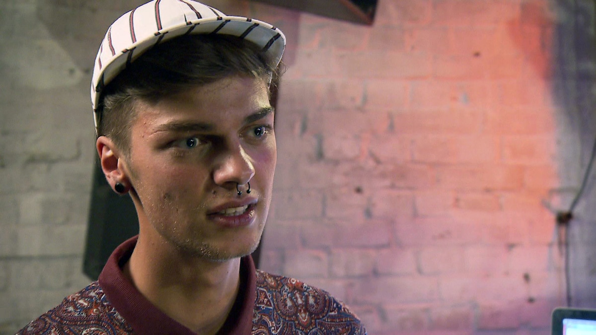 Nik verliert seinen DJ Gig (Video) - Berlin - Tag & Nacht - RTLZWEI