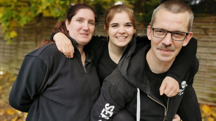 RTLZWEI Deutschlands verlorene Kinder Katarina und Eltern.JPG