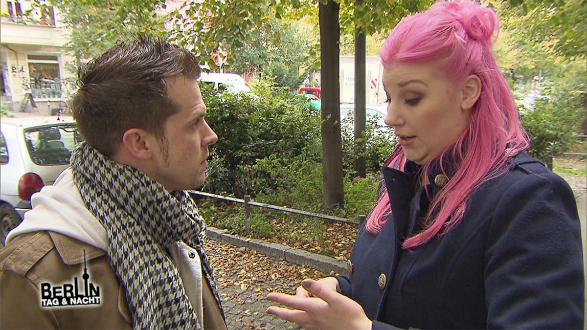 Wie Alt Ist Paula Von Berlin Tag Und Nacht Peggy outet Paula (Video) - Berlin - Tag & Nacht - RTLZWEI