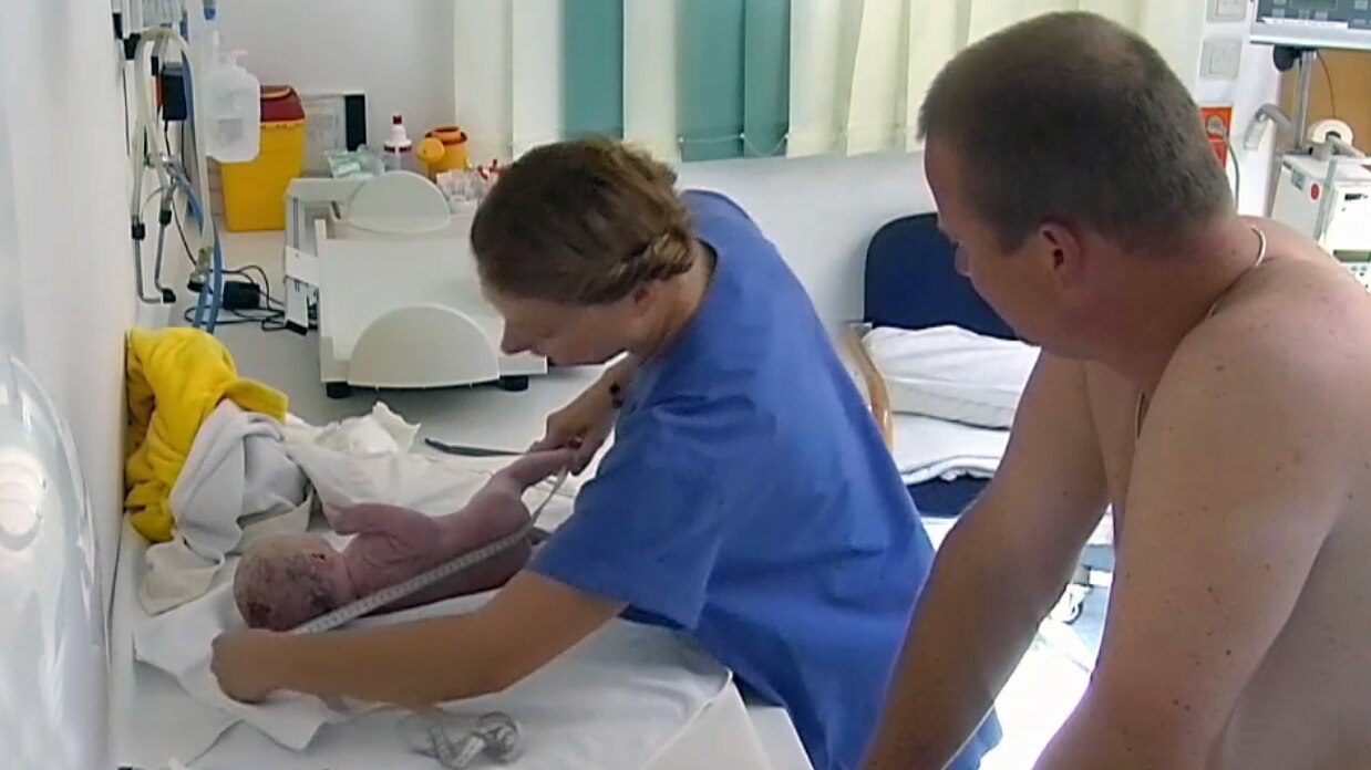 Baby wegen Plazentainsuffizienz unterversorgt (Folge 31) (Video ...