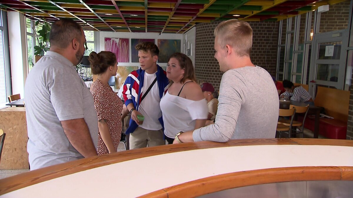 Felix und Rosa haben keinen Bock auf die neue Carmen (Video) - Krass