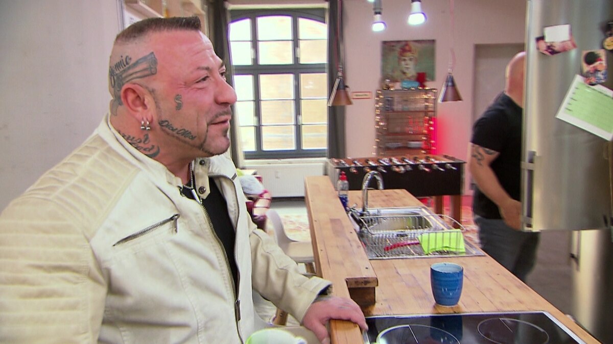 Berlin Tag Und Nacht Fabrizio Steigt Aus Fabrizio ist zurück! (Video) - Berlin - Tag & Nacht - RTLZWEI