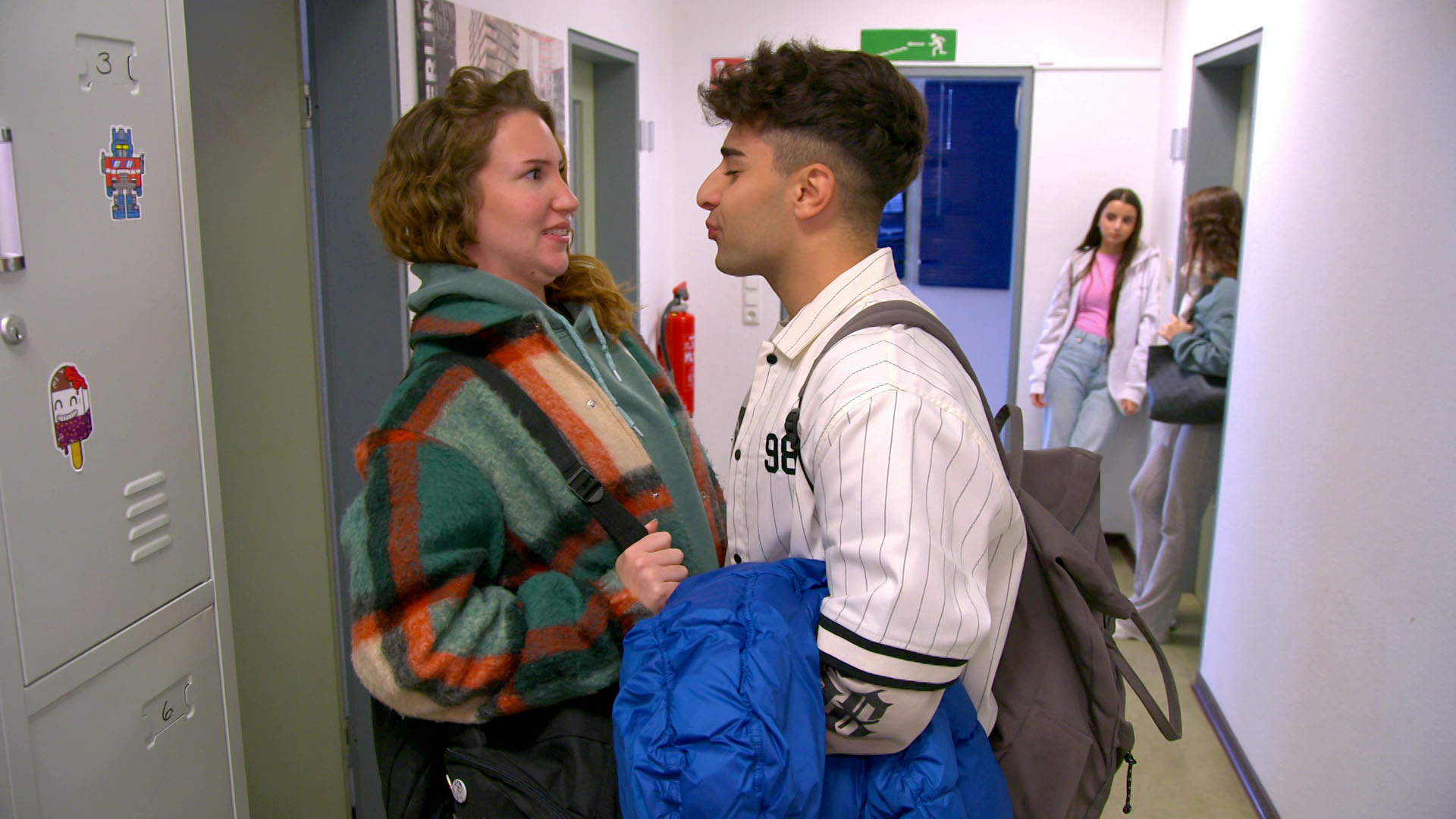 Tür geht auf, Tür geht zu - Berlin - Tag & Nacht - RTLZWEI