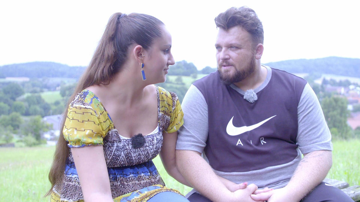 Machen Menowin und Senay ernst? (Video) RTLZWEI