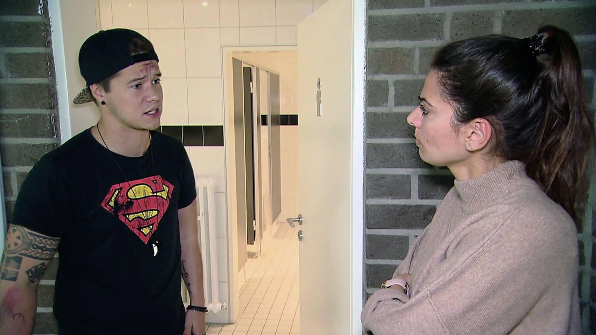 Wie wasche ich einen Penis ab? (Video) - Krass Schule - Die jungen