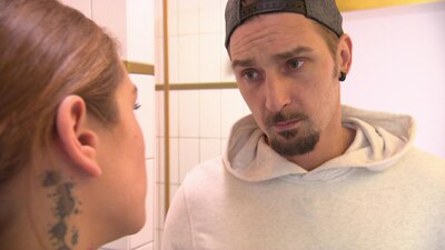 Auf dem Abstellgleis - Berlin - Tag & Nacht - RTLZWEI