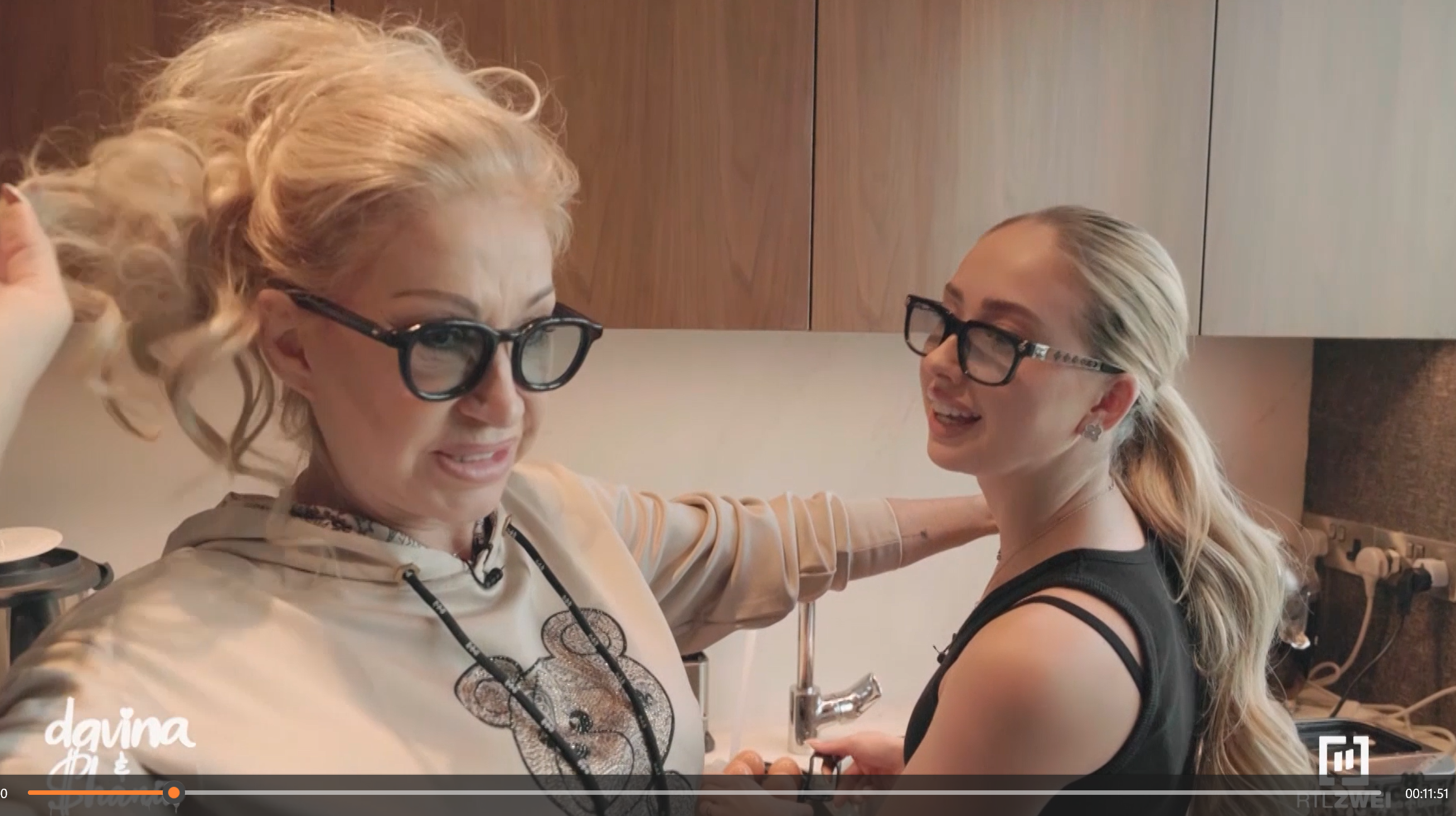 Heiße Mottoparty: Sixty Shades of Carmen?! (Video) - Davina & Shania - We Love Monaco - RTLZWEI