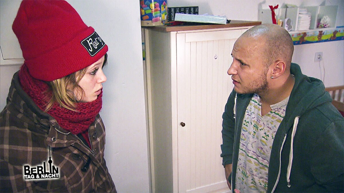 Berlin Tag Und Nacht Hanna Kommt Zurück Hanna will ausziehen (Video) - Berlin - Tag & Nacht - RTLZWEI