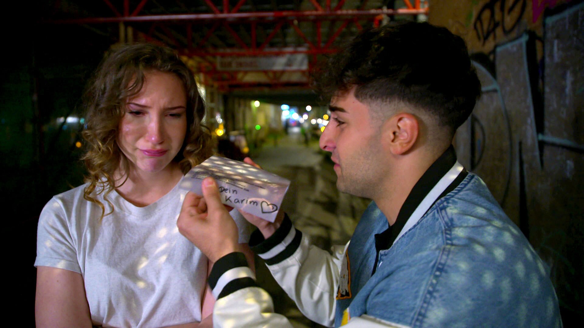 Auf frischer Tat ertappt - Berlin - Tag & Nacht - RTLZWEI