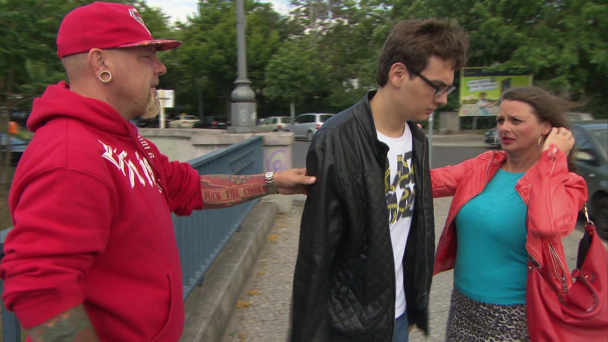 Hilf Mir Jung Pleite Verzweifelt Tote Hose Zwischen den Fronten - Hilf mir! Jung, pleite, verzweifelt... - RTLZWEI