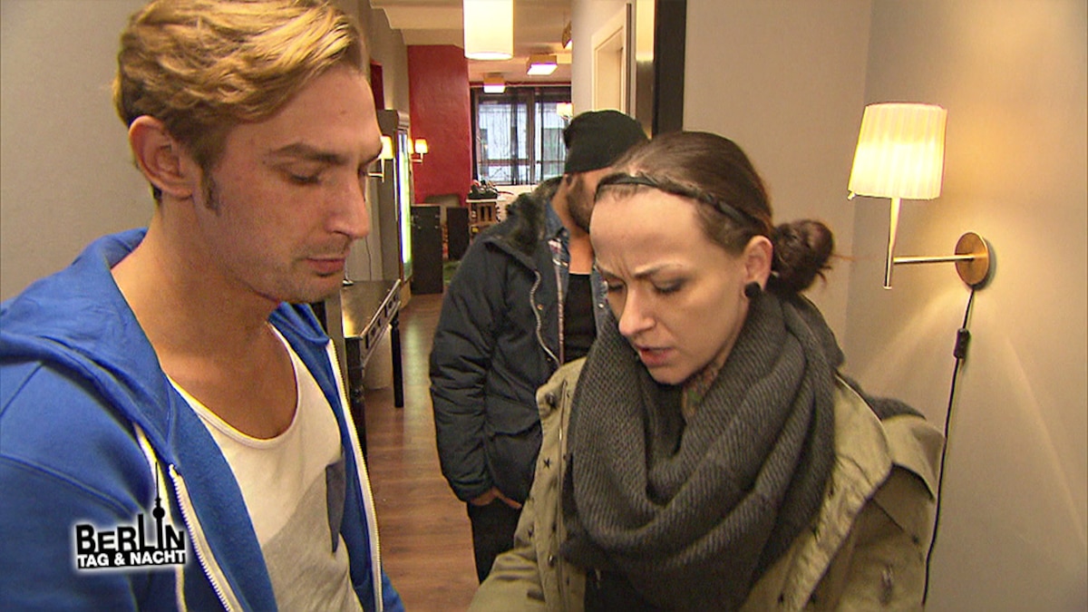 Caro blockt ab (Video) Berlin Tag & Nacht RTLZWEI
