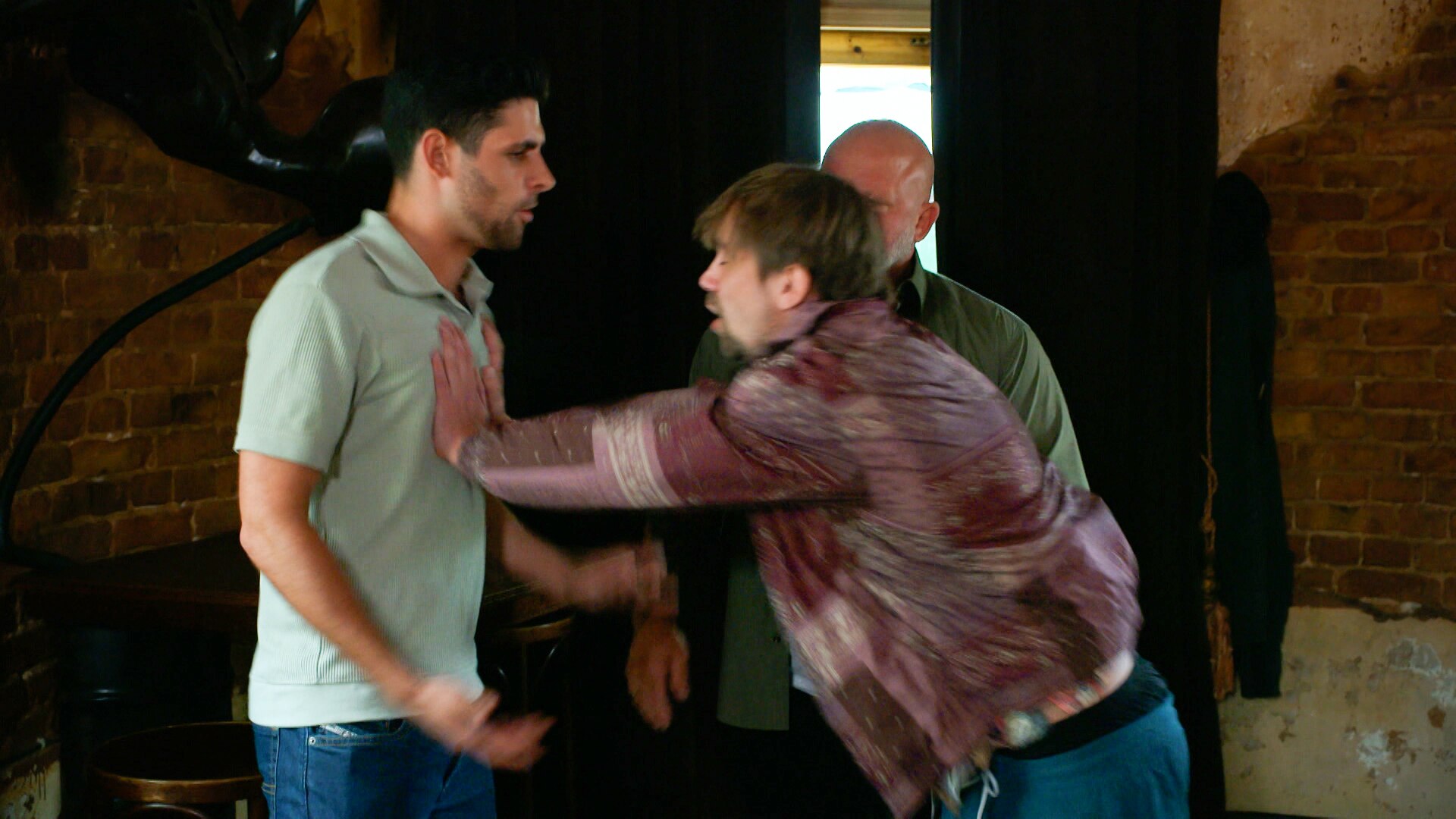 Zu früh gehofft - Berlin - Tag & Nacht - RTLZWEI