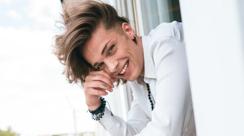 Tim Rasch als Nik