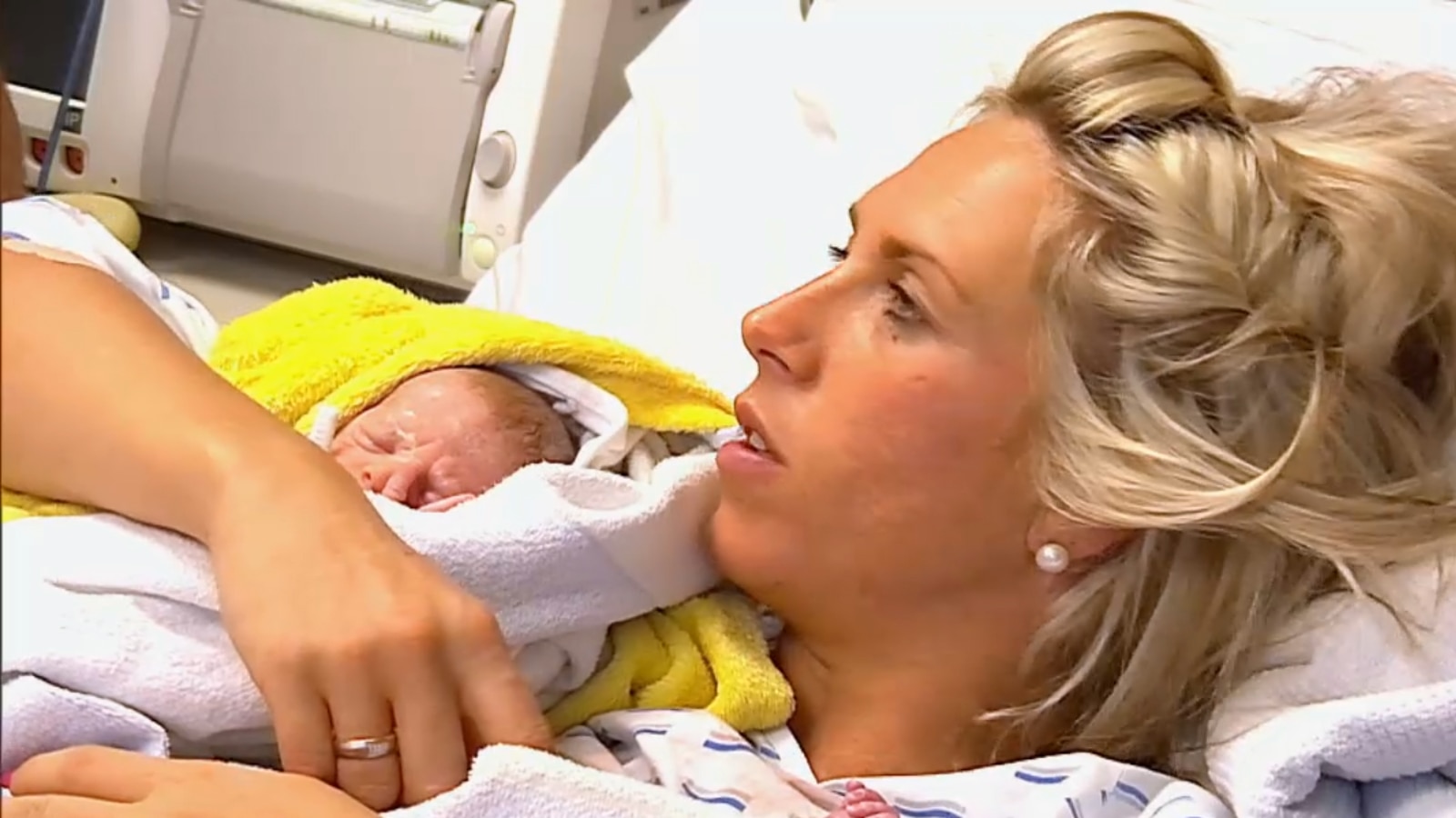 Süße Zwillinge (Folge 28) (Video) - Babys! Kleines Wunder - großes ...
