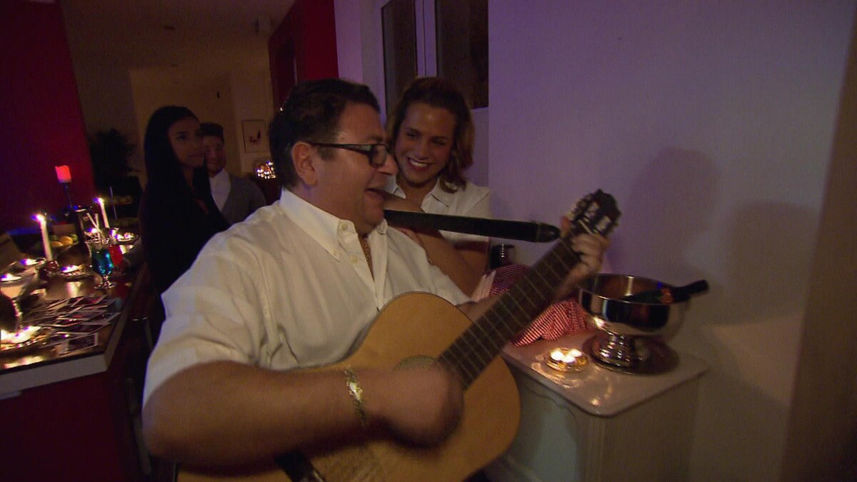 Sophias Neueröffnung wird ein voller Erfolg (Video) - Köln 50667 - RTLZWEI