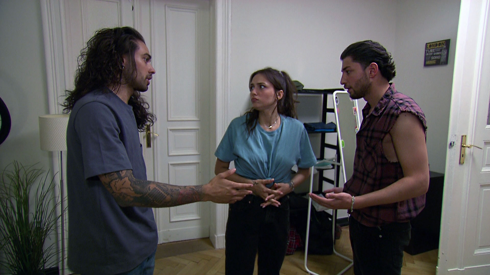 Dean erwischt Olivia mit Miguel (Video) - Berlin - Tag & Nacht ...