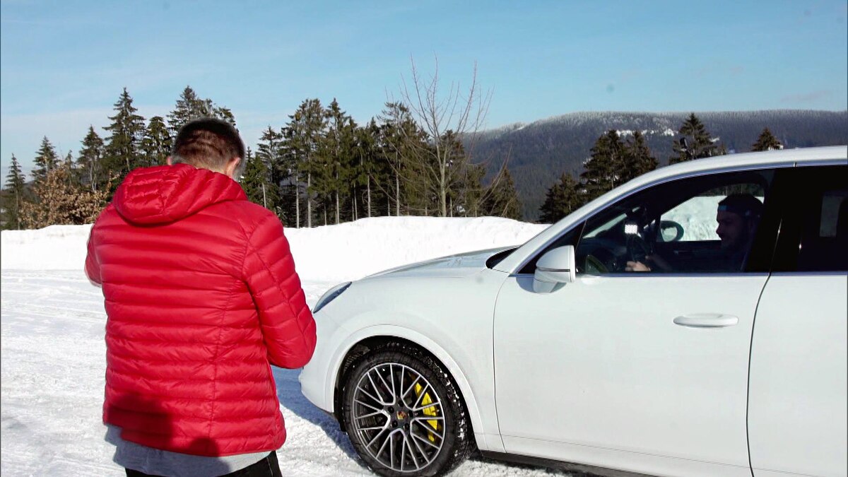 Vorschau Urus gegen Porsche Cayenne Turbo (Folge 471