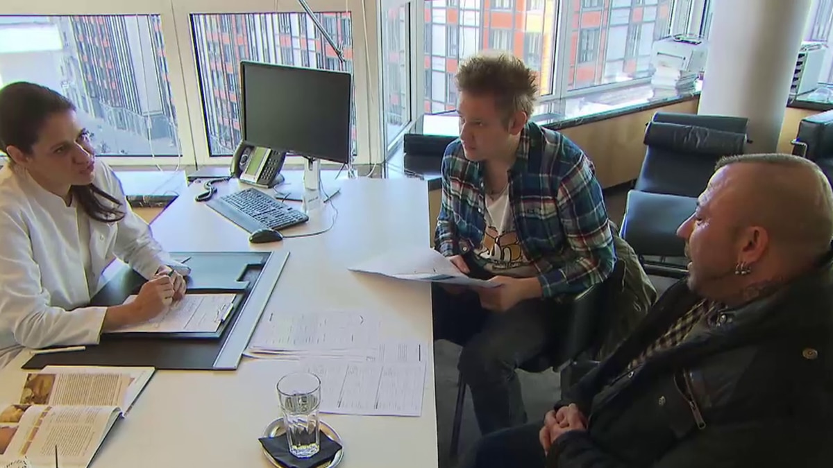 HaarTransplantation Aufklärung für Brizi und Ole (Video) Berlin Tag & Nacht RTLZWEI HaarTransplantation Aufklärung für Brizi und Ole (Video) Berlin Tag & Nacht RTLZWEI