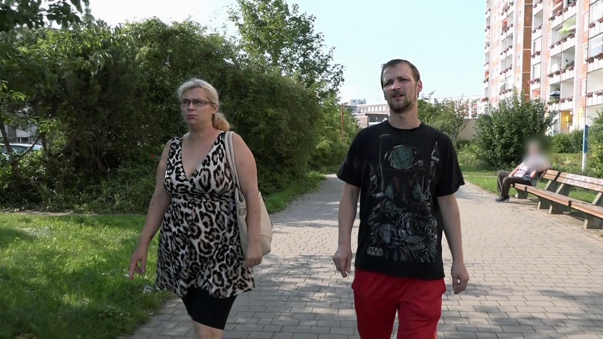 Nicole und René kämpfen um ihre Ehe (Video) Hartz und herzlich Tag für Tag RTLZWEI Nicole und René kämpfen um ihre Ehe (Video) Hartz und herzlich Tag für Tag RTLZWEI