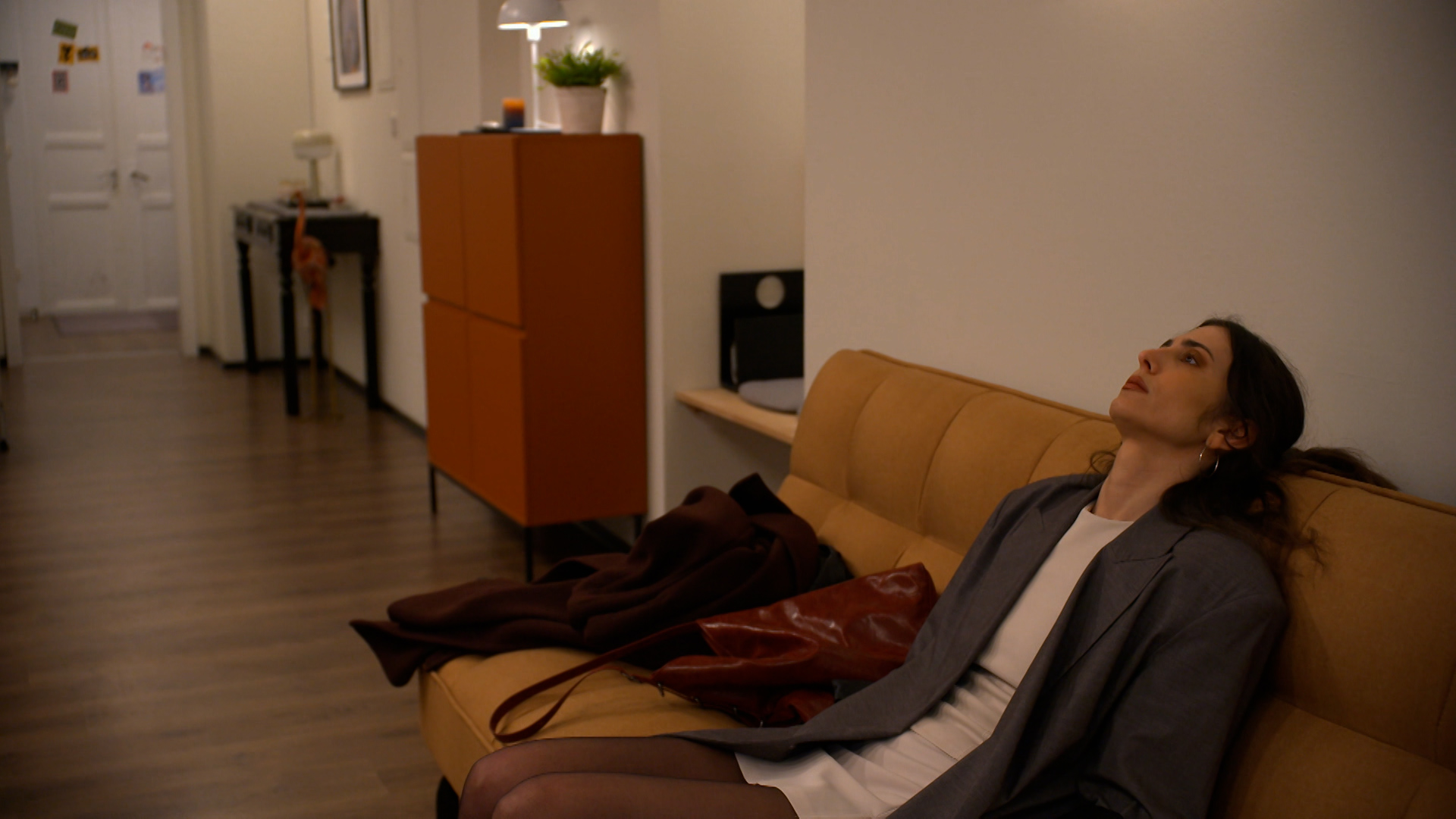 Milla geht auf ein Abenteuer mit DJ Malone (Video) - Berlin - Tag & Nacht - RTLZWEI