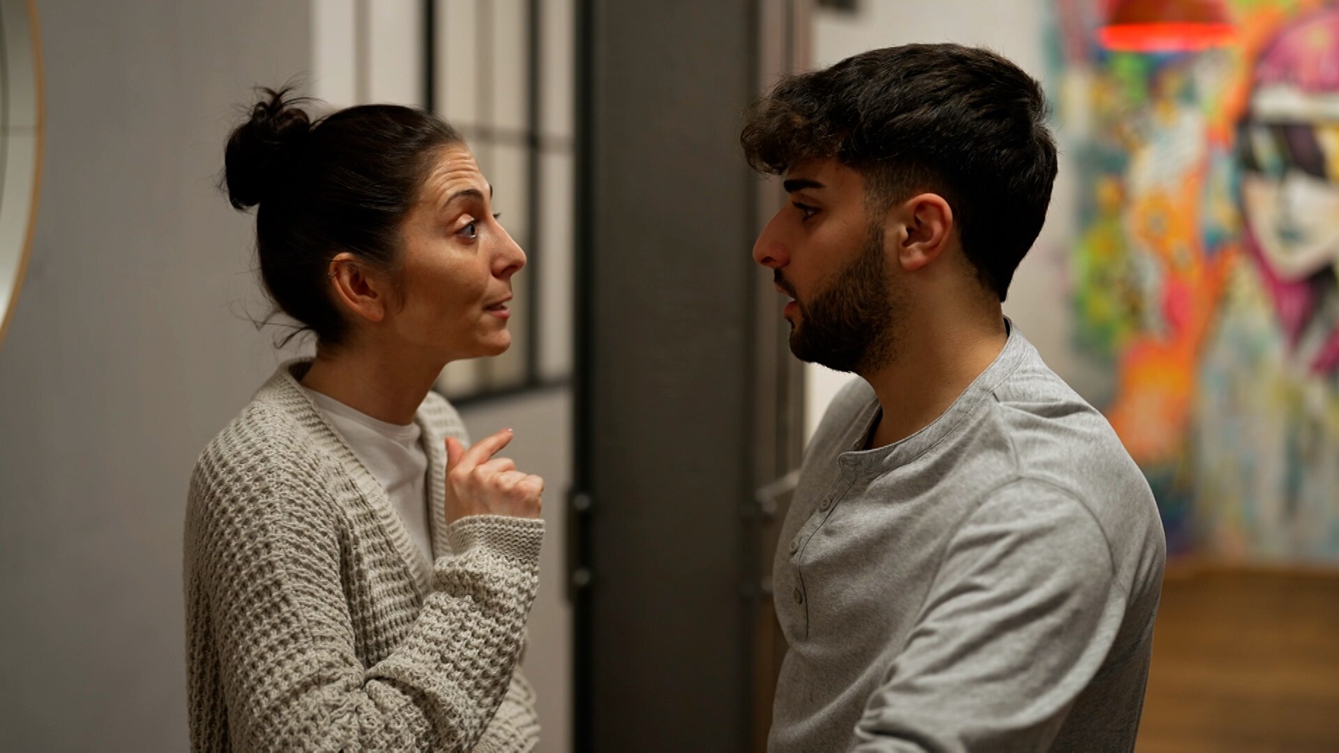 Saras Plan droht zu platzen (Video) - Berlin - Tag & Nacht - RTLZWEI