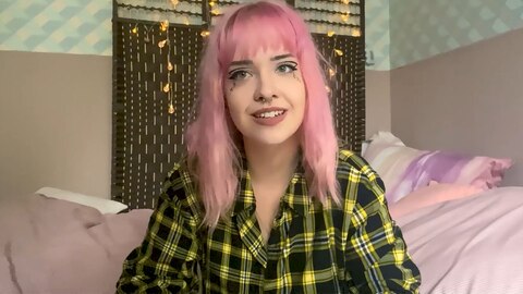 K50 - ITV - Rolle Dasha2.jpg